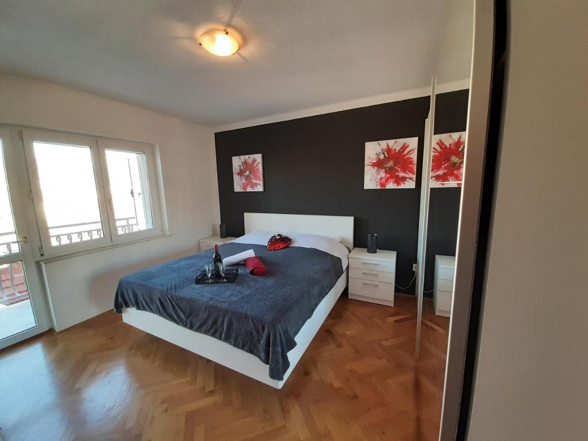 Family Time Apartment สปลิท ภายนอก รูปภาพ