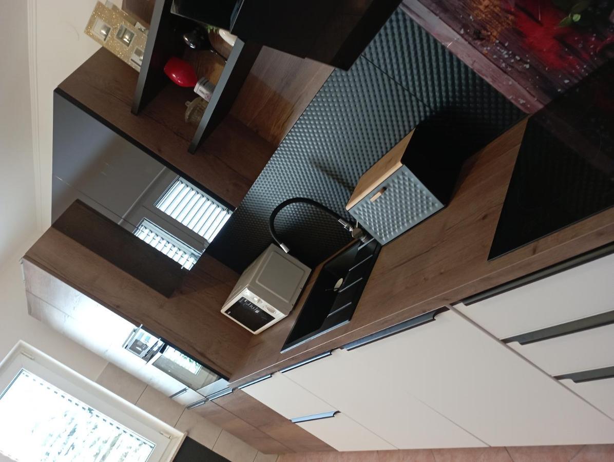 Family Time Apartment สปลิท ภายนอก รูปภาพ